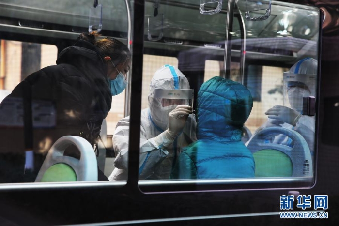 石家莊：“核酸采樣流動車”助力核酸檢測