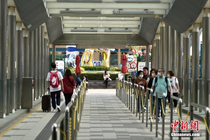 香港兩大主題公園迪士尼及海洋公園將相繼重開
