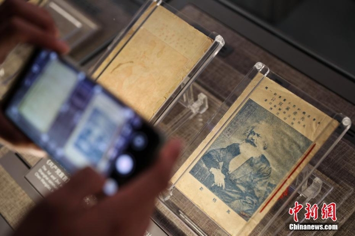 中共一大紀(jì)念館全新開放 珍貴照片、文物集中亮相