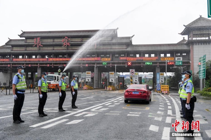 湖南張家界全域調(diào)整為低風(fēng)險(xiǎn)區(qū) 拆除交通卡口