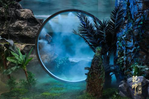 圖展山河盛景，服飾乾坤方儀――熊英|乾坤？方儀2022SS中國國際時裝周開幕大秀震撼上演