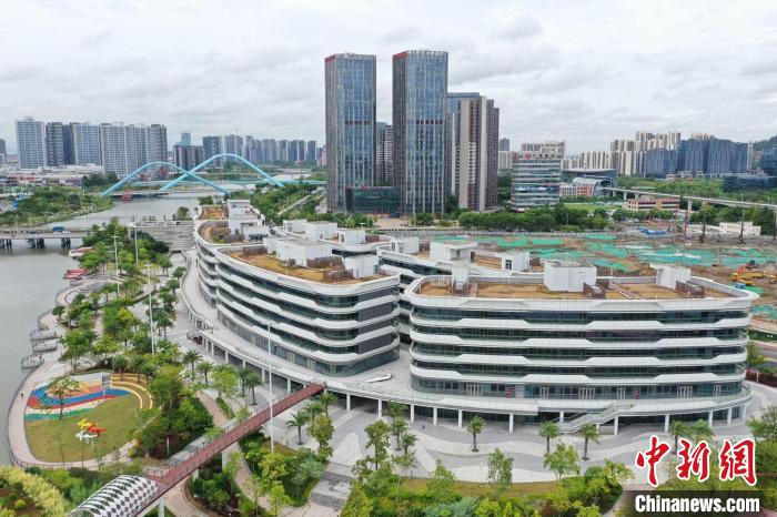 位于廣州南沙蕉門(mén)河畔的廣州南沙粵港合作咨詢委員會(huì) 南沙區(qū)政府 供圖