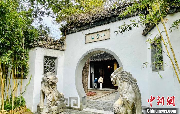 瘦西湖著名景點(diǎn)小金山。　張煜歡 攝