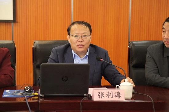 南京商業(yè)學(xué)校舉行“大運(yùn)河文化進(jìn)校園示范學(xué)?！笔谂苾x式