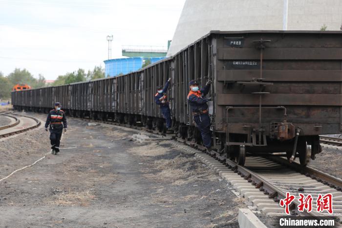 沈鐵加大運(yùn)力傾斜開辟東北煤炭運(yùn)輸“綠色通道”