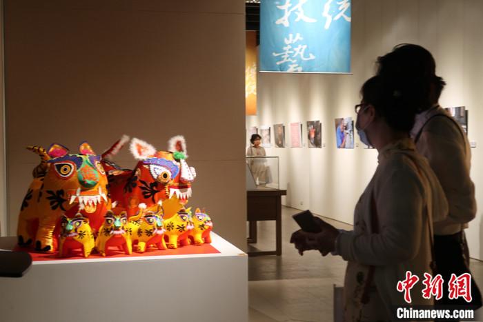 點(diǎn)擊進(jìn)入下一頁