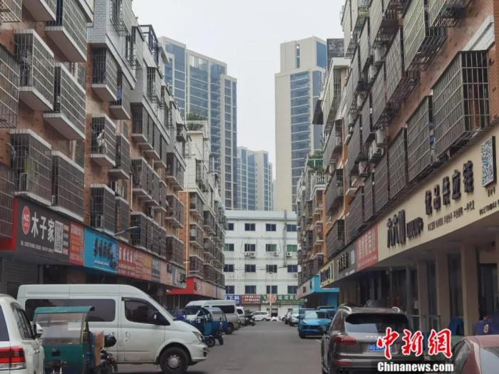 江北下朱村街景。周孫榆 攝