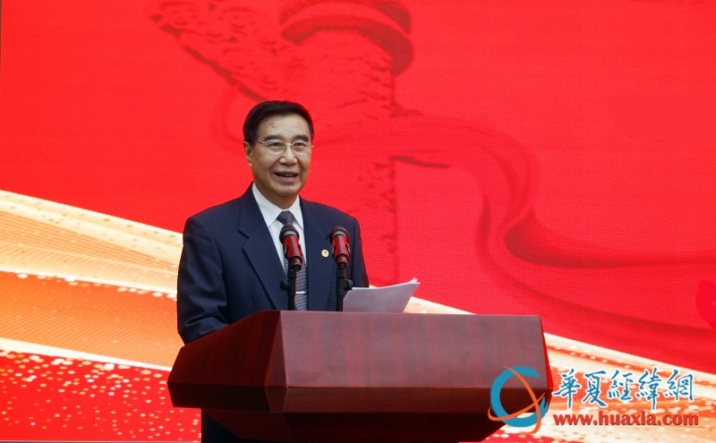 “弘揚(yáng)辛亥精神 共創(chuàng)復(fù)興偉業(yè)”——第八屆兩岸智庫(kù)學(xué)術(shù)論壇在京舉行