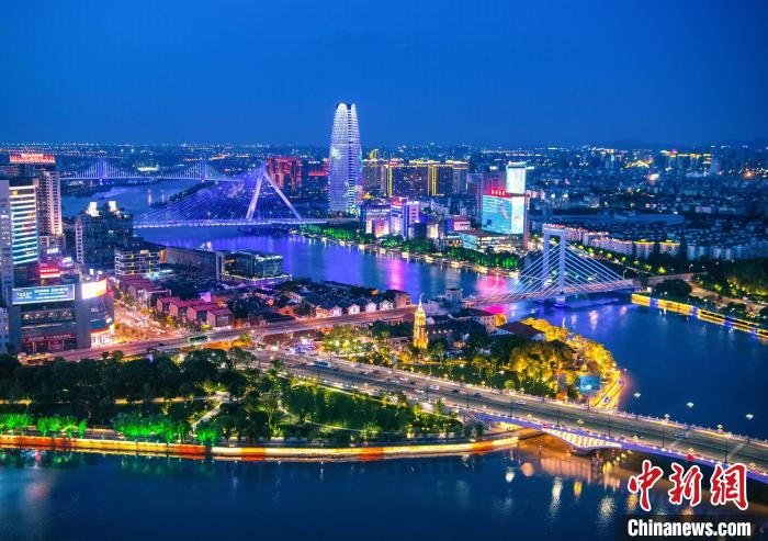 寧波的老外灘步行街?！±稍埞﹫D