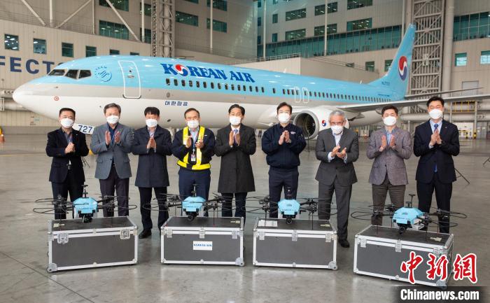 圖為大韓航空發(fā)布無人機集群飛機外觀檢查系統(tǒng)。　大韓航空供圖