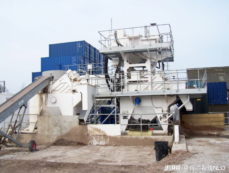 土壤修復廠，圖/Peter Craven - CDEnviroequipment at Soil Remediation plant2 CC BY 2.0協(xié)議&nbsp;