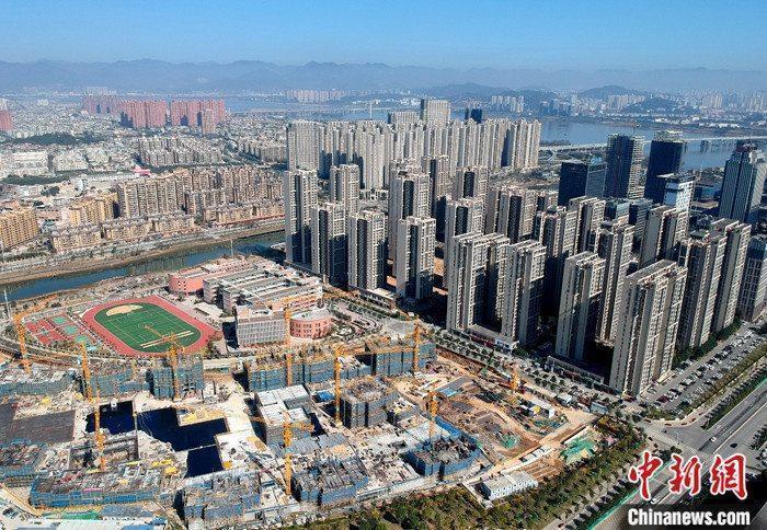 資料圖：航拍一處新建住宅。 <a target='_blank' href='/'>中新社</a>記者 呂明 攝
