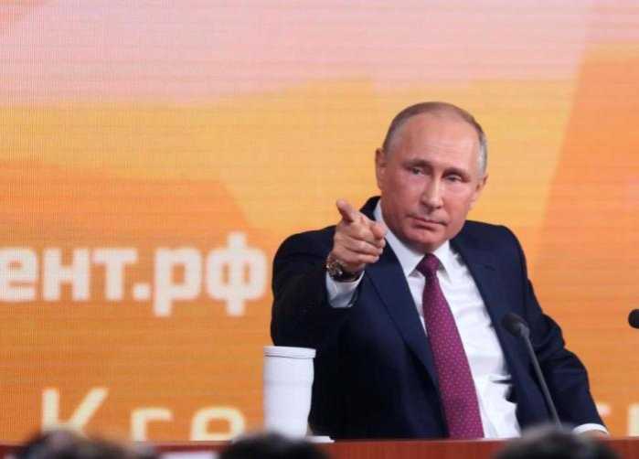 俄美烏“三國殺”，普京使出“組合拳”！_1645408491438