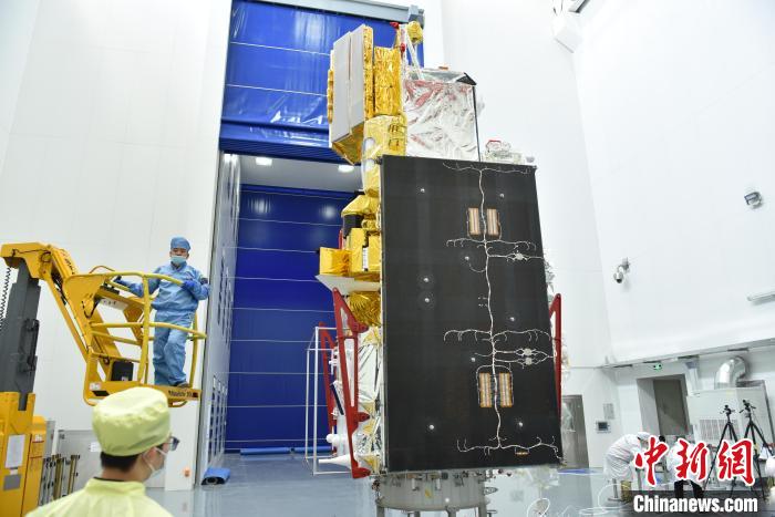 “氣象賽場”拼搏50多年中國風云衛(wèi)星有哪些“摘金”技能?