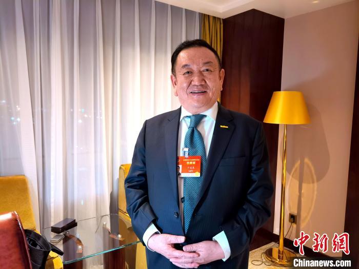 資料圖：全國政協(xié)委員、泰山體育產(chǎn)業(yè)集團(tuán)有限公司董事長卞志良?！∈茉L者供圖