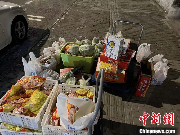 楊耀森運(yùn)送的物資。 受訪(fǎng)者供圖