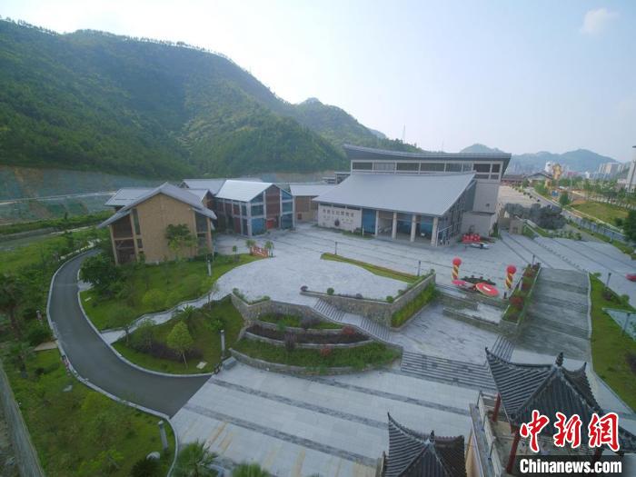 圖為航拍貴州水族文化博物館?！≠F州水族文化博物館供圖