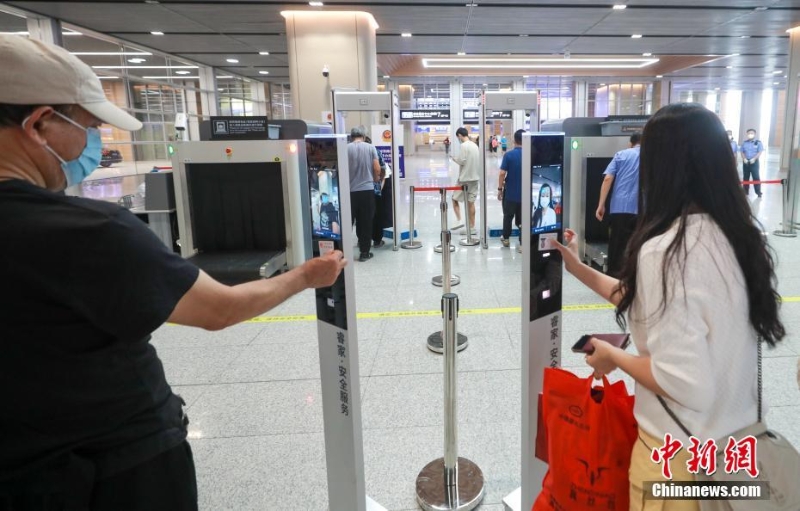 亞洲最大鐵路樞紐客站——北京豐臺(tái)站開(kāi)通運(yùn)營(yíng)