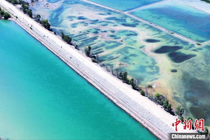 航拍貴德縣黃河?！●R銘言 攝