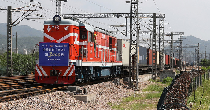 2021年8月19日，第3000列“義新歐”中歐班列從鐵路義烏西站啟程。新華社發(fā)（龔獻(xiàn)明　攝）