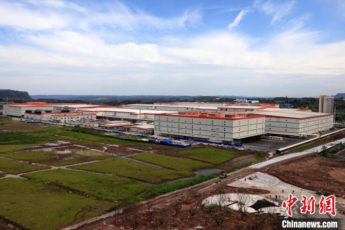 宜賓三江新區(qū)東部產業(yè)園?！⊥趵?攝