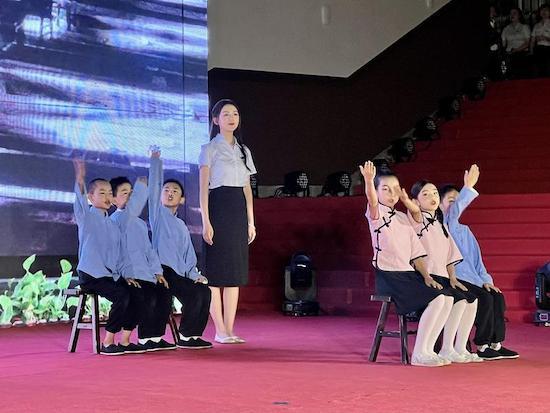 聶耳母校昆明市五華區(qū)長春小學(xué)紀(jì)念聶耳誕辰110周年系列活動(dòng)啟動(dòng)