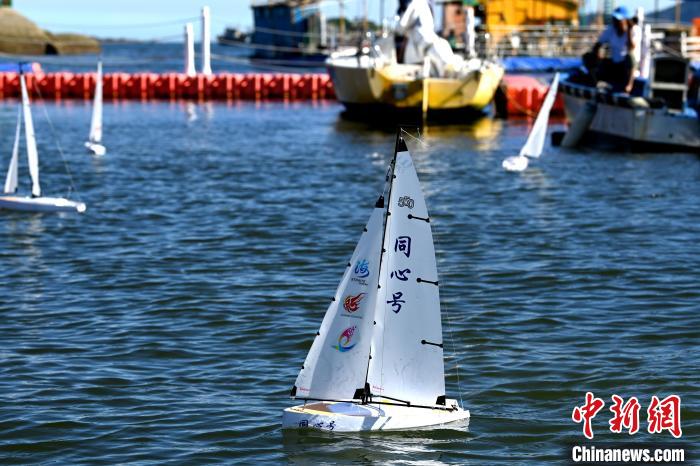 科技遙控帆船課程。　張金川 攝