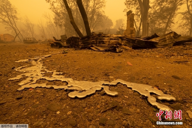 美國(guó)加州山火肆虐 房屋內(nèi)金屬被融化