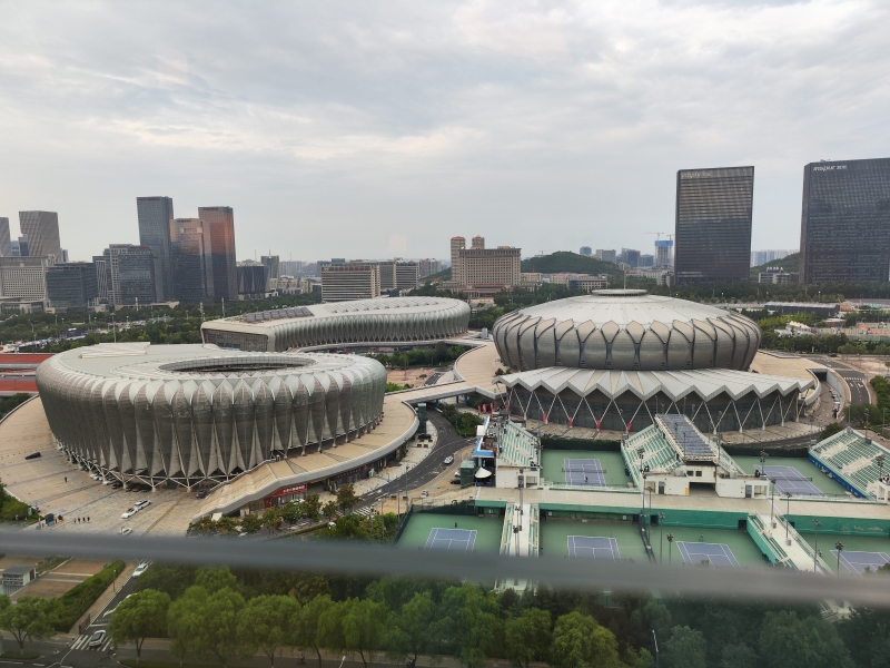 圖為濟南奧林匹克體育中心。劉星晨攝