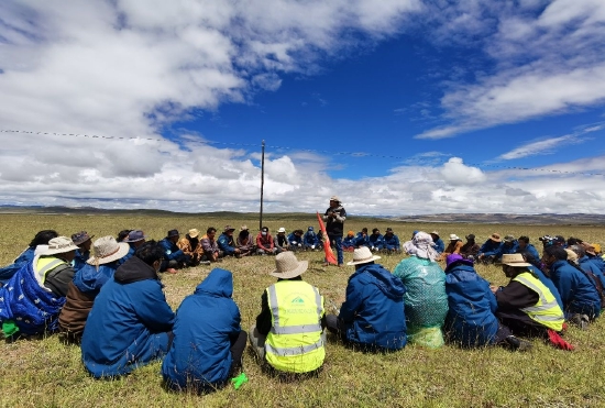 生態(tài)管護員開展日常水源地巡護培訓