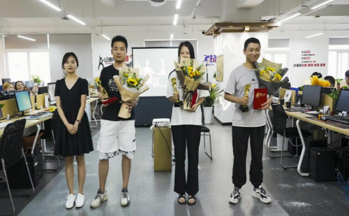 西安中領(lǐng)開展企業(yè)文化日活動(dòng)，慶?？缇充N售業(yè)績(jī)逐年上升