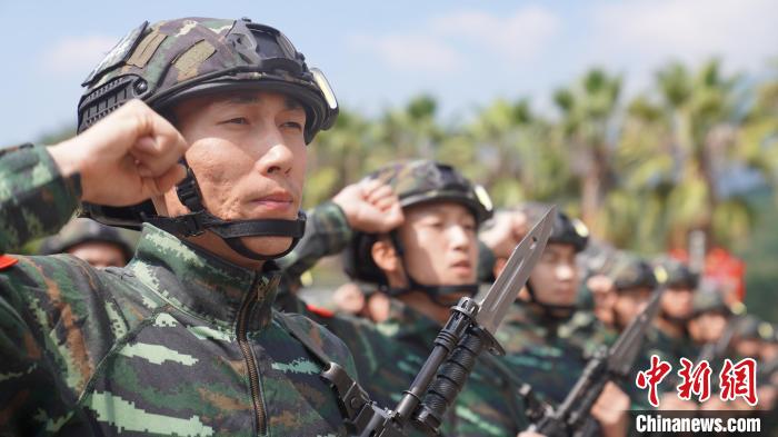 新特戰(zhàn)隊(duì)員們，請(qǐng)入列！