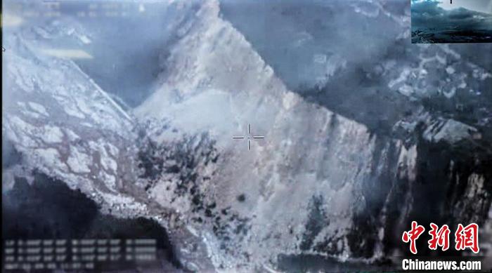 地震中受損的山體?！◎v盾科創(chuàng) 攝