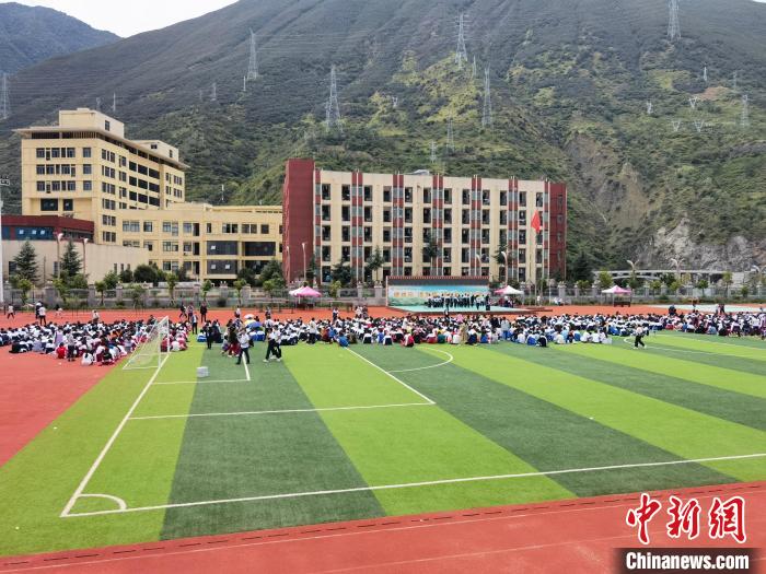 四川省委教育工委、教育廳啟動(dòng)教育系統(tǒng)二級(jí)地震應(yīng)急響應(yīng)