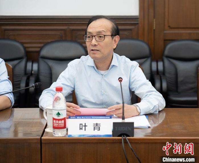 葉青說，本次研訓(xùn)營是各方深化“政產(chǎn)學(xué)研”合作、進(jìn)一步創(chuàng)新涉外仲裁人才培養(yǎng)模式的有益探索?！∪A東政法大學(xué)供圖