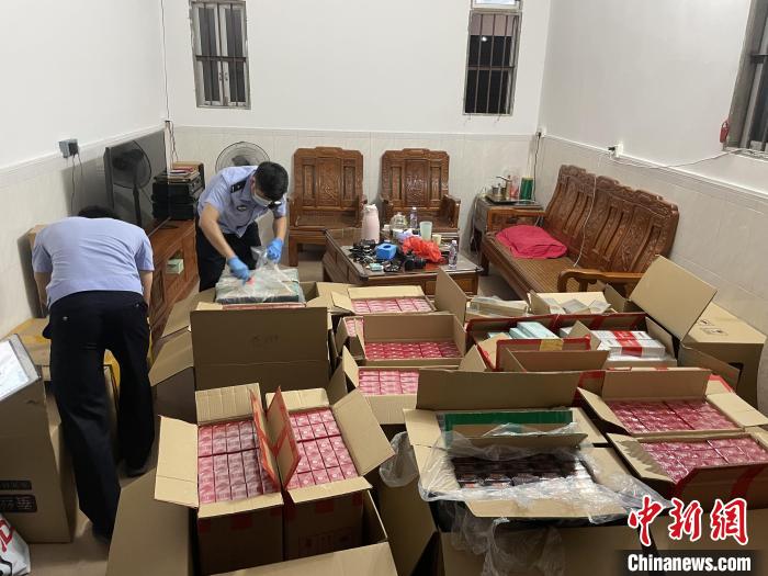 廣東打擊經(jīng)濟(jì)犯罪和電信詐騙犯罪抓獲違法犯罪人員1.3萬(wàn)余名