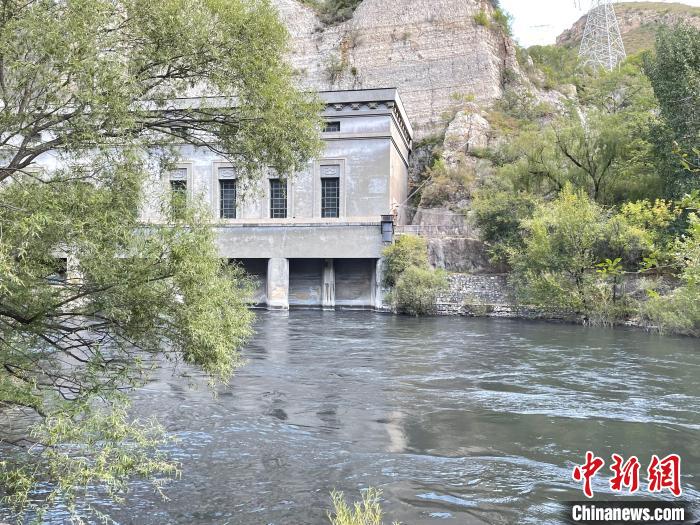 永定河北京段秋季集中生態(tài)補(bǔ)水正式開(kāi)啟。　付鑫磊 攝