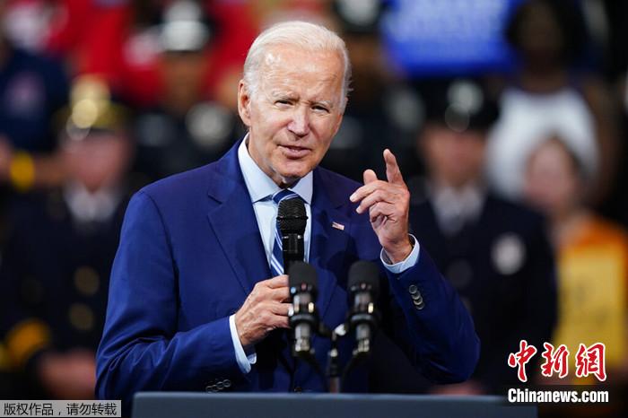 當(dāng)?shù)貢r(shí)間2022年8月30日，美國(guó)總統(tǒng)拜登在賓夕法尼亞州威爾克斯大學(xué)發(fā)表講話。