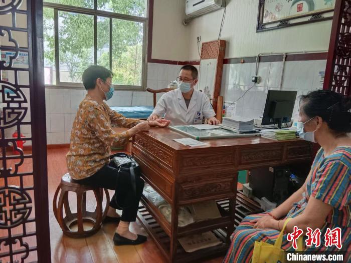 基層衛(wèi)生院中醫(yī)師的幸福十年:我在鄉(xiāng)村“治未病”