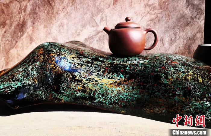 謝立雄制作的漆器?！∈茉L者供圖