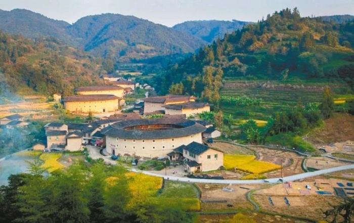 土樓秋韻。圖片來源：臺灣《經(jīng)濟日報》