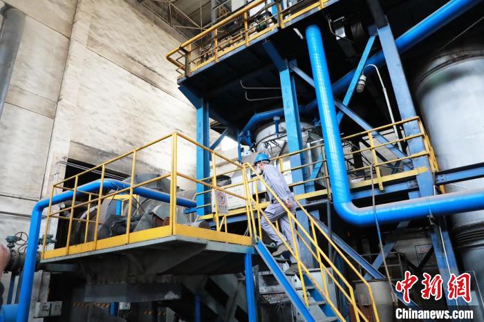 探訪甘肅危廢處理“終結(jié)者”：高峰日“終結(jié)”90噸，沒有退路可言