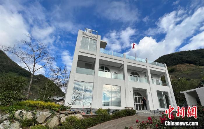 在一家農(nóng)戶原有房屋基礎上改建的嵌入式鄉(xiāng)村精品公寓 侯玉峰供圖