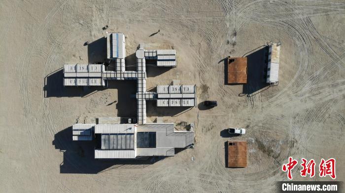 圖為無人機航拍火星營地?！O睿 攝