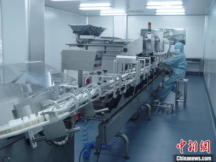 資料圖：現(xiàn)代化制藥車間。