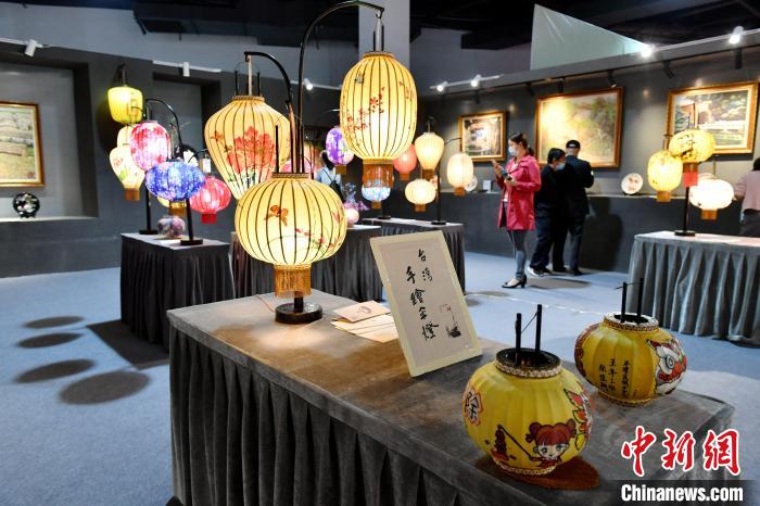 臺(tái)灣燈籠展場(chǎng)?！蚊?攝