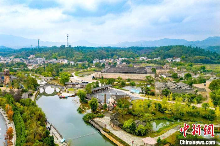 航拍江西龍南關(guān)西圍。(資料圖) 葉波 攝