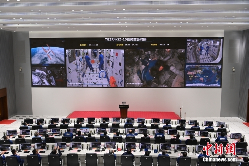 神舟十五號航天員順利進駐中國空間站 兩個乘組首次實現(xiàn)“太空會師”