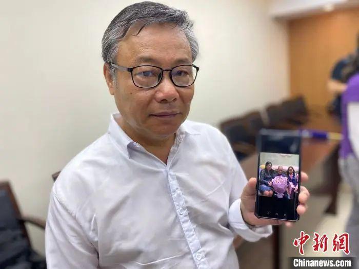 李真銘繼承父親遺志，成為一名傳遞和平之聲的紫金草志愿者?！∩耆?攝