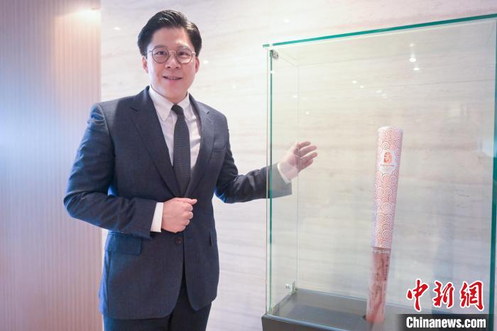 霍啟剛近日在接受<a target='_blank' href='/' >中新網(wǎng)</a>“港澳會(huì)客廳”專(zhuān)訪?！￡愑乐Z 攝